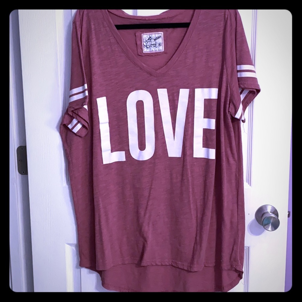 Love T-shirt